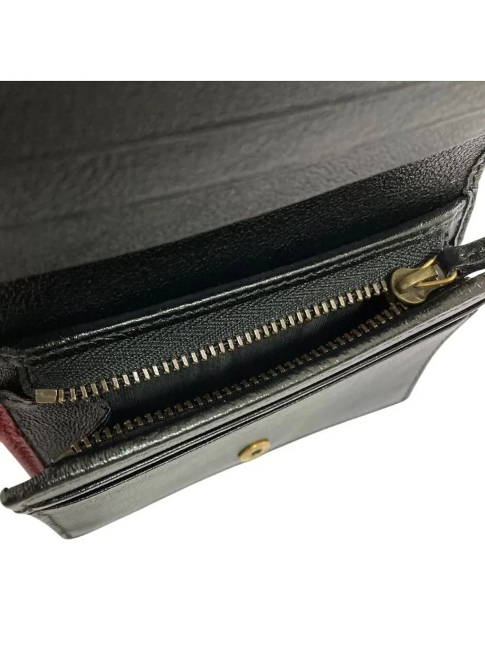 Gucci GG Marmont Quilted Compact Wallet Black - Picture 11 of 13